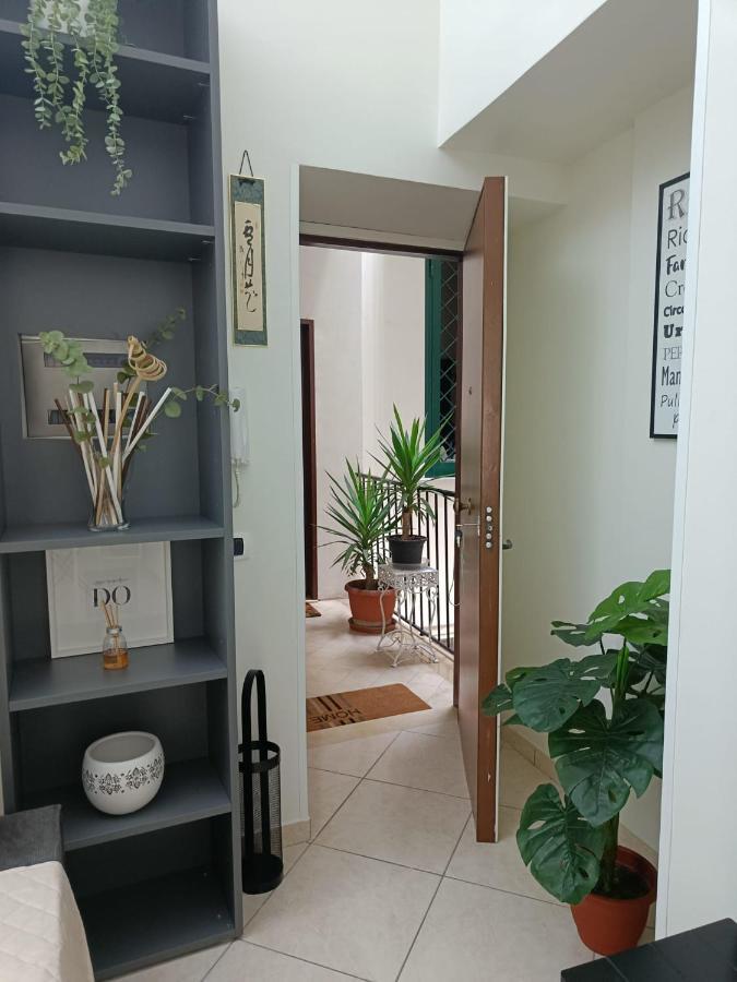 Domusmadre Apartment Napoli Bagian luar foto
