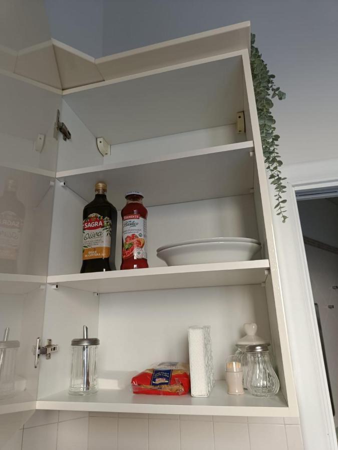 Domusmadre Apartment Napoli Bagian luar foto