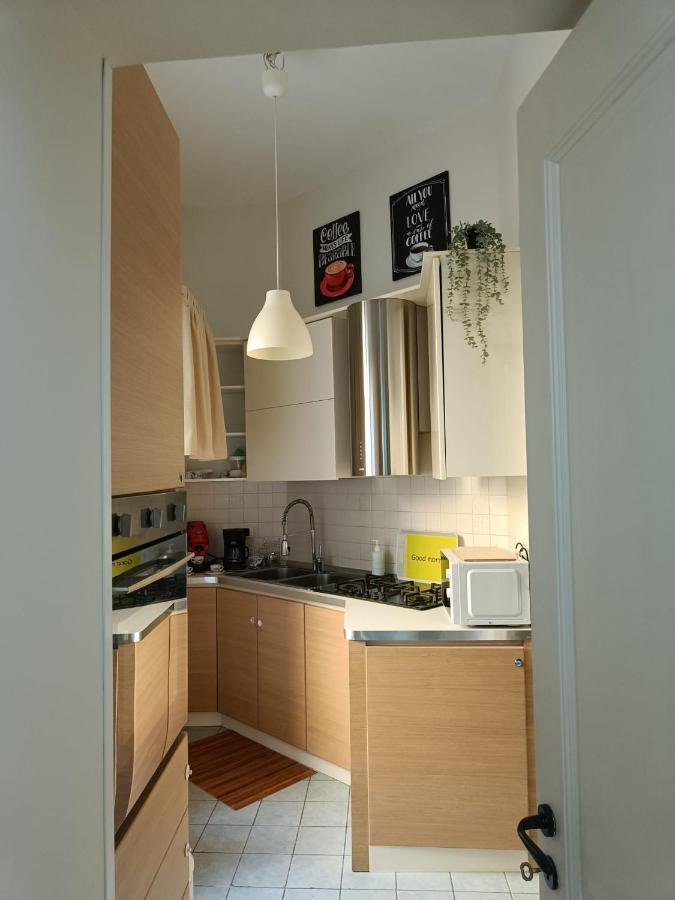 Domusmadre Apartment Napoli Bagian luar foto