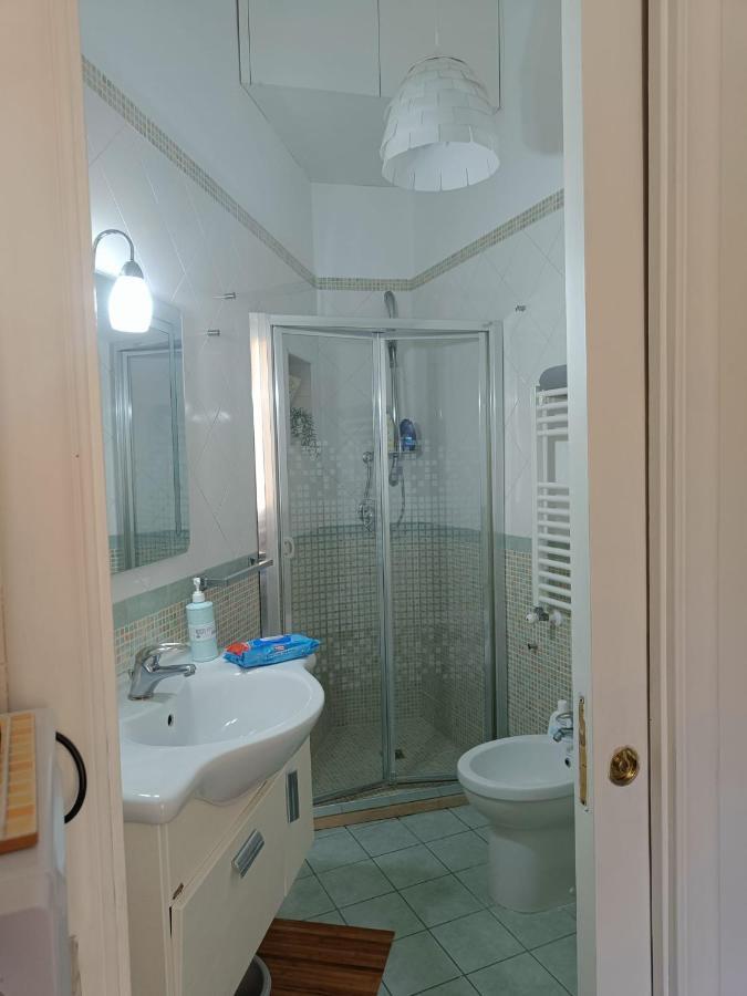Domusmadre Apartment Napoli Bagian luar foto